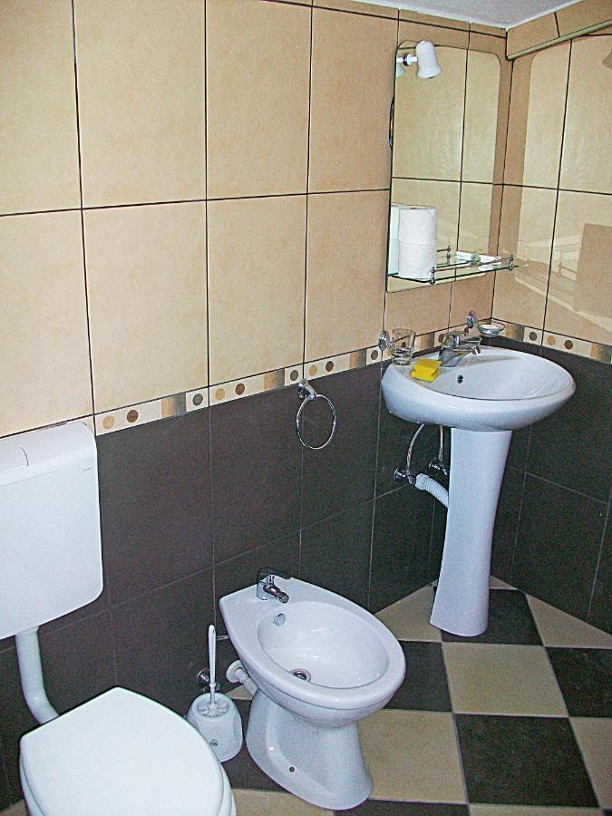 אולסינץ' Hoxha Rooms חדר תמונה